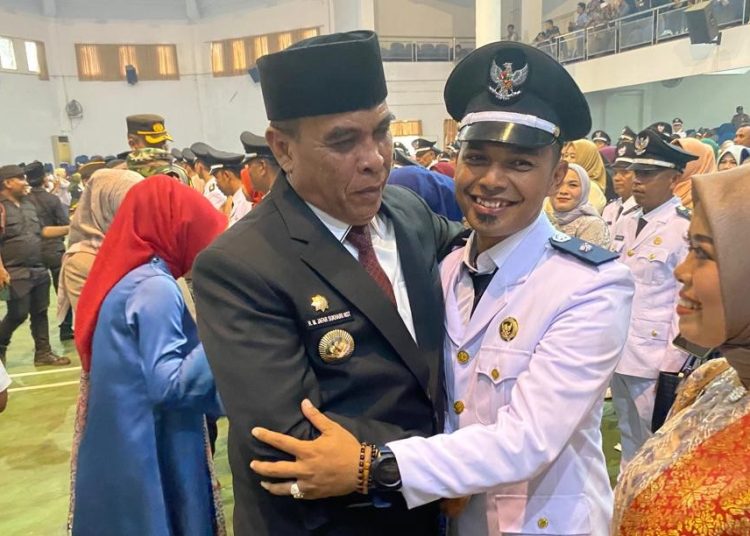 Bupati Mandailing Natal Lantik Kepala Desa Mompang Julu